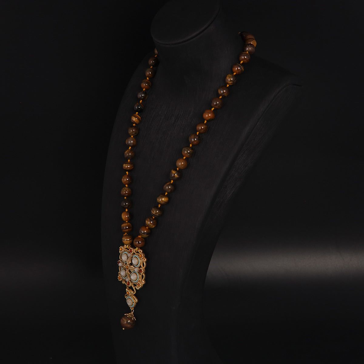 Vintage Statement Statement Statement Necklace Timeless Style