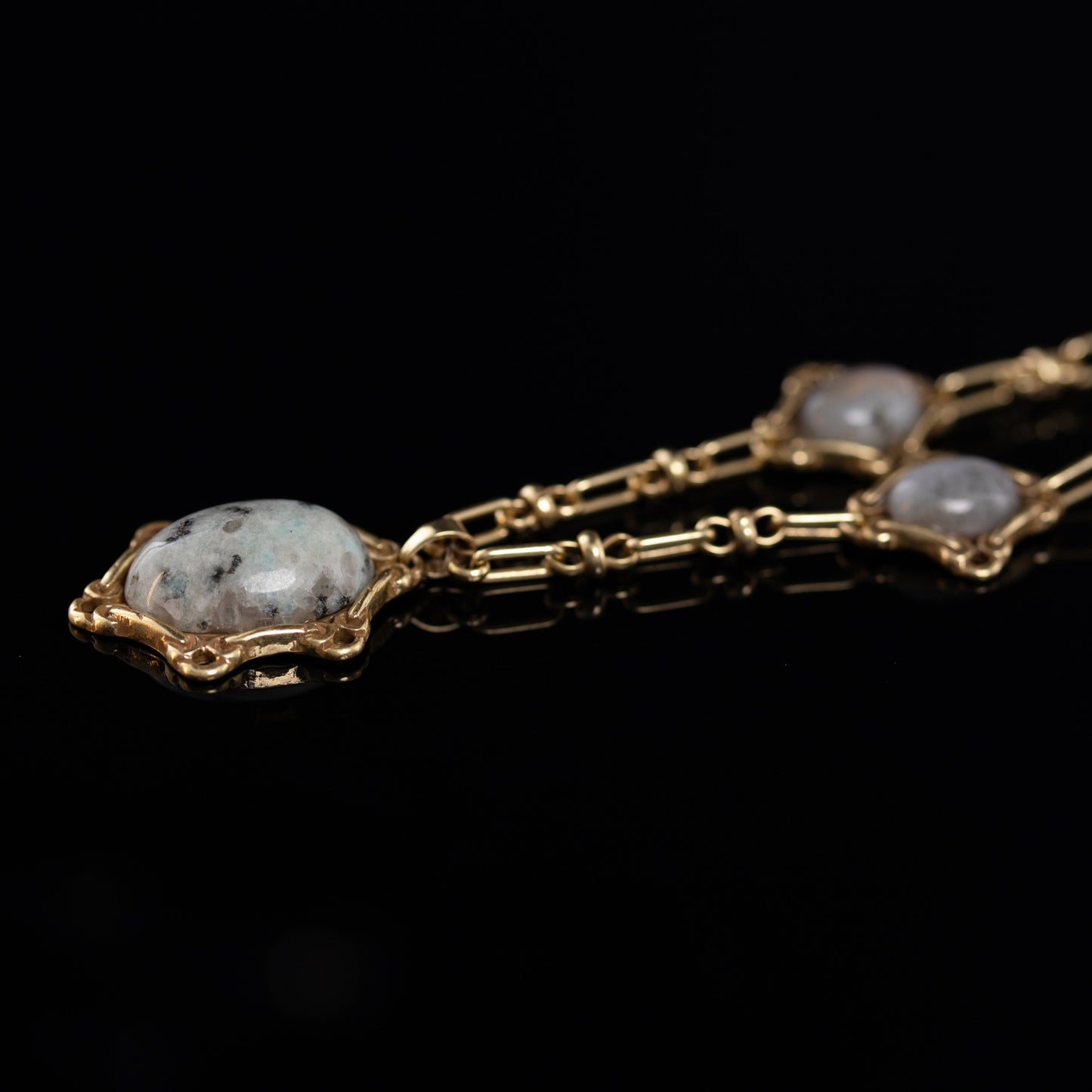 Vintage Statement Elegant Chic Necklace Timeless Style