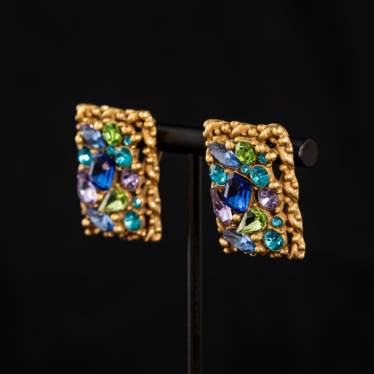 Vintage Artisan Artisan Timeless Earrings Timeless Style