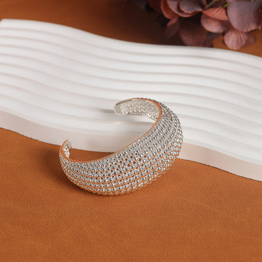 Vintage Elegant Minimalist Retro Bracelet Timeless Style
