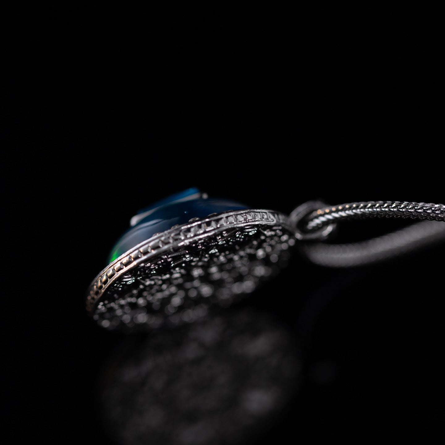 Vintage Elegant Statement Classic Necklace for Women