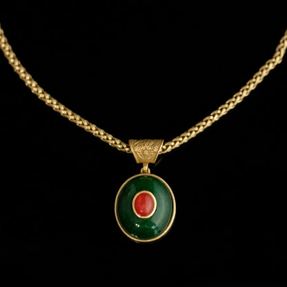 Vintage Chic Refined Classic Necklace Timeless Style