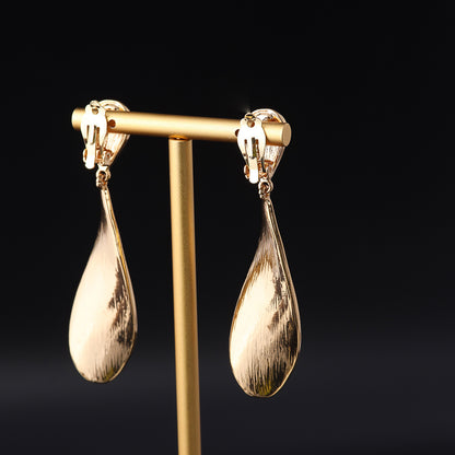 Vintage Geometric Chic Polished Earrings Timeless Style