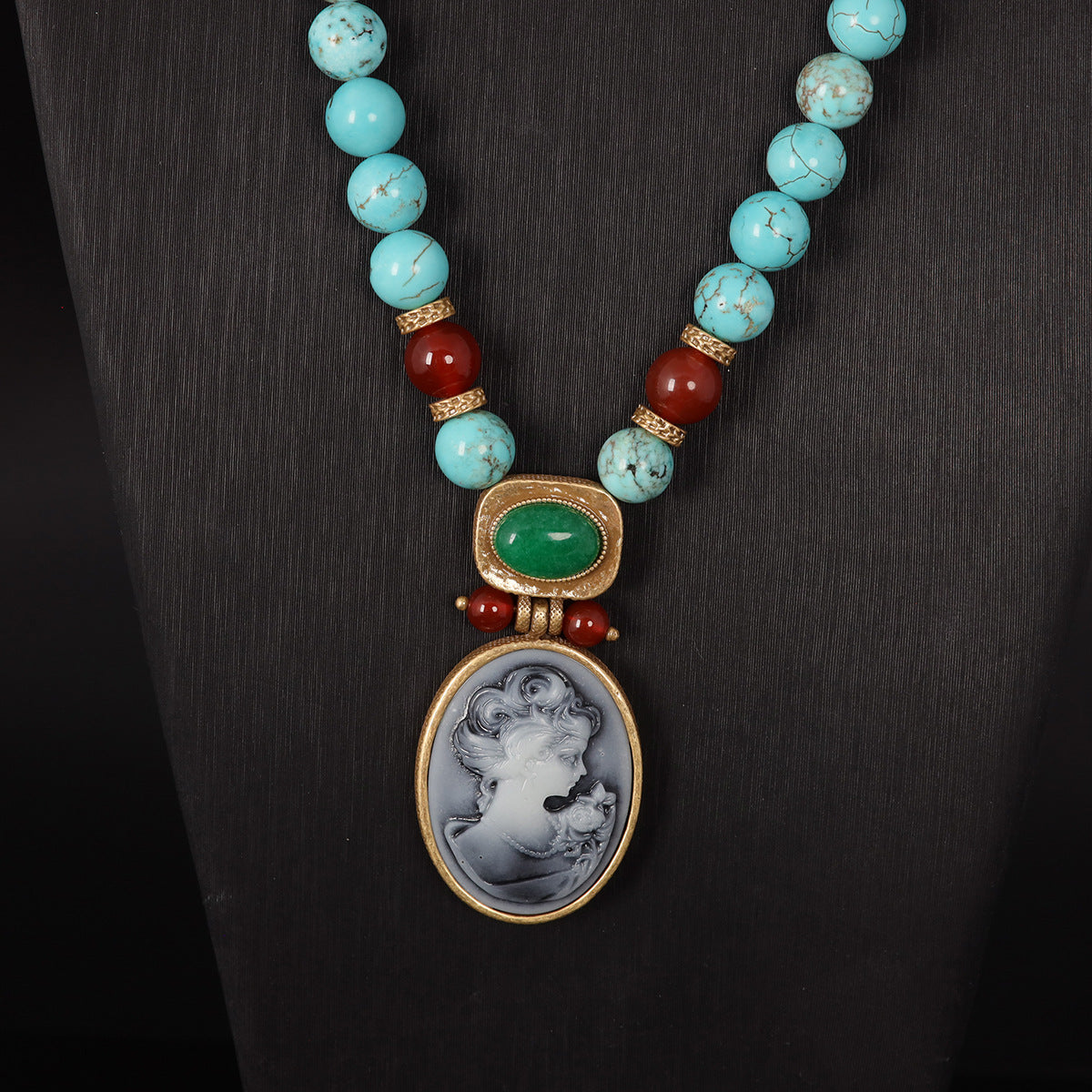 Vintage Heart Refined Handcrafted Necklace for Ladies
