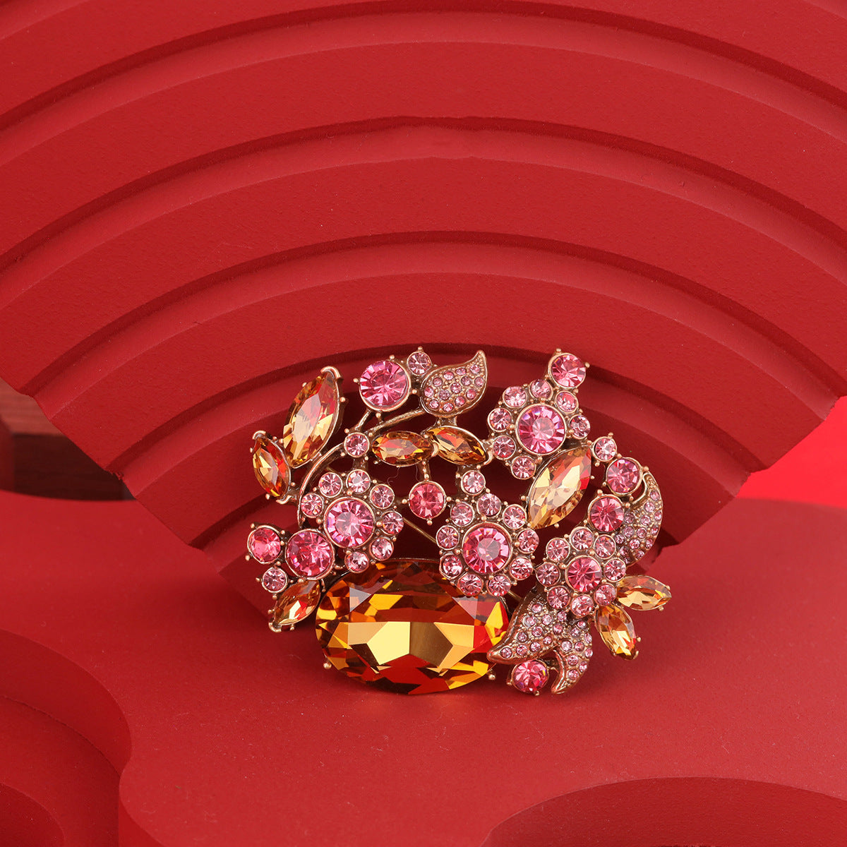 Vintage Floral Chic Artisan Brooches for Women