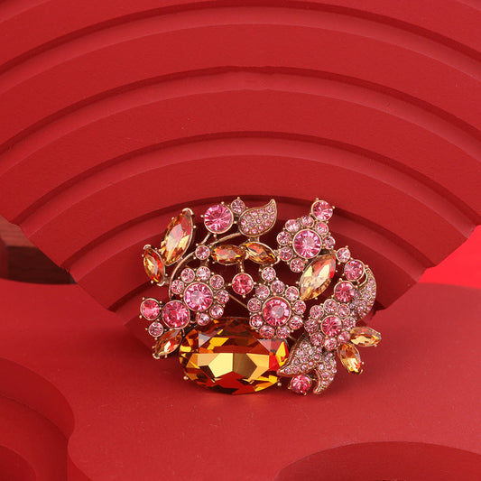 Vintage Floral Chic Artisan Brooches for Women