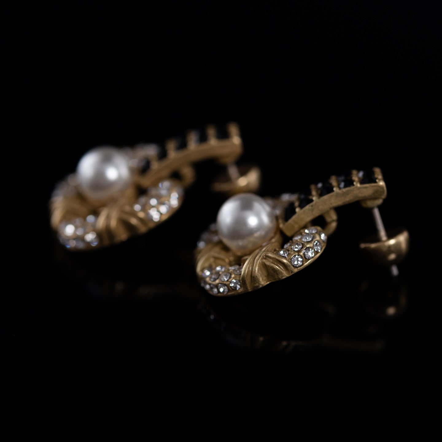 Vintage Pearl Chic Refined Earrings Timeless Style