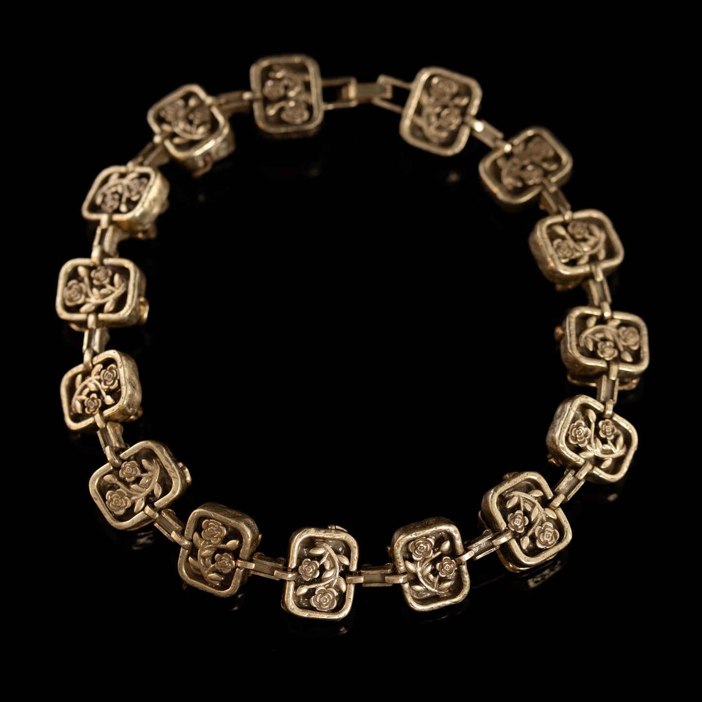 Vintage Geometric Statement Handcrafted Necklace for Ladies