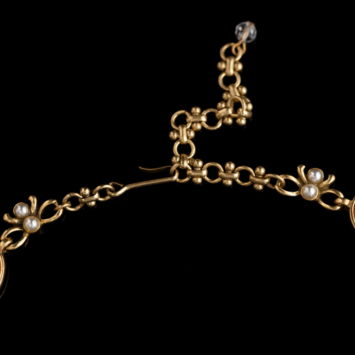 Vintage Pearl Classic Classic Necklace Handcrafted Design