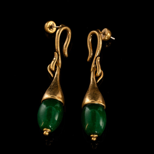 Vintage Pearl Classic Timeless Earrings for Women