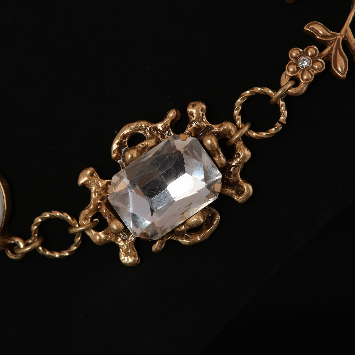 Vintage Pearl Artisan Polished Necklace for Women