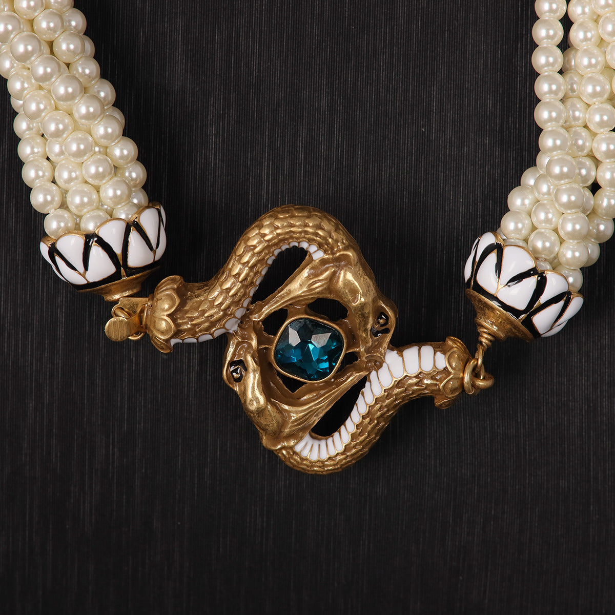 Vintage Heart Luxury Timeless Necklace for Ladies