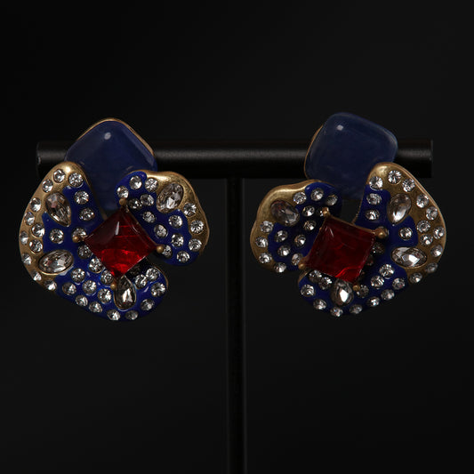 Vintage Heart Classic Classic Earrings Handcrafted Design