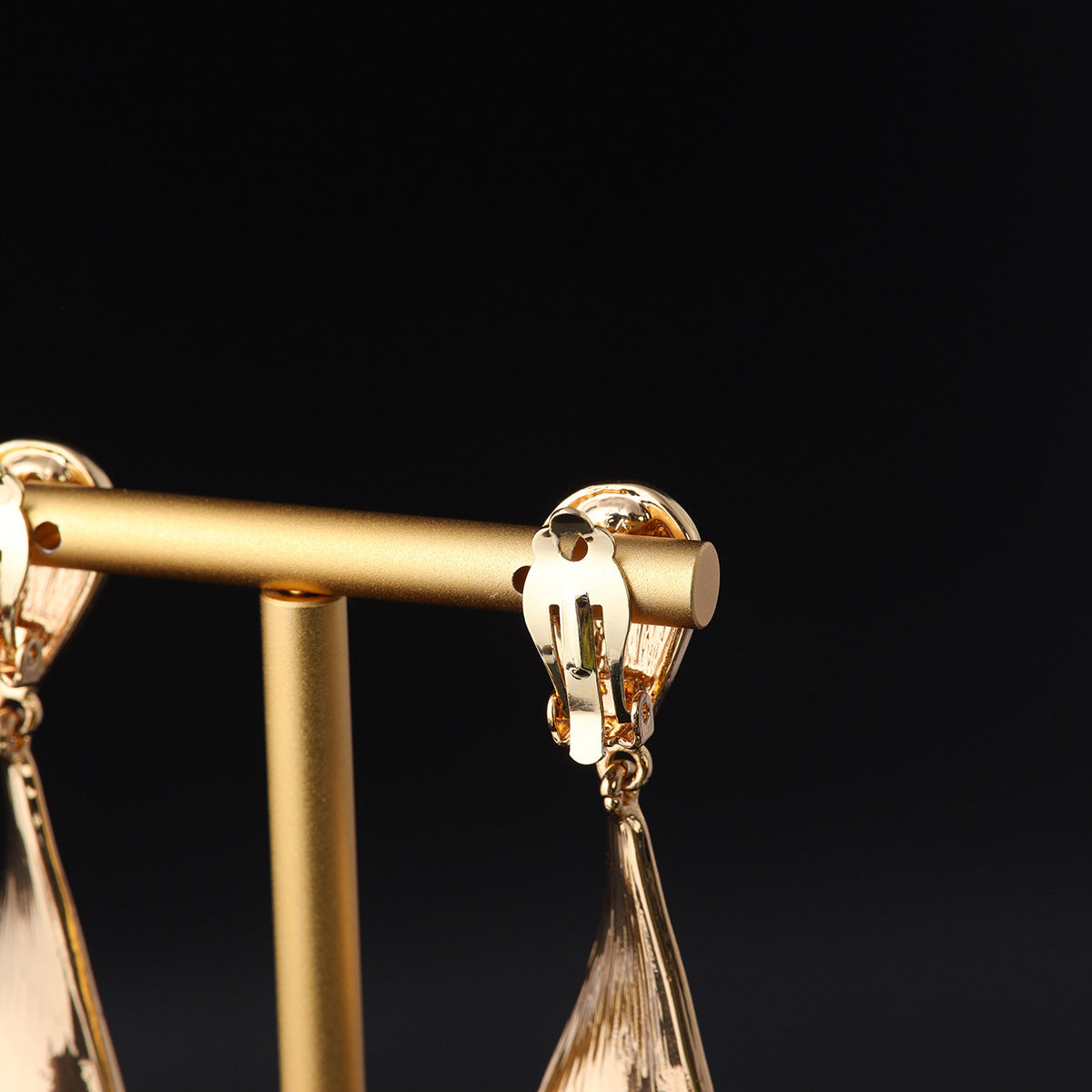 Vintage Geometric Chic Polished Earrings Timeless Style
