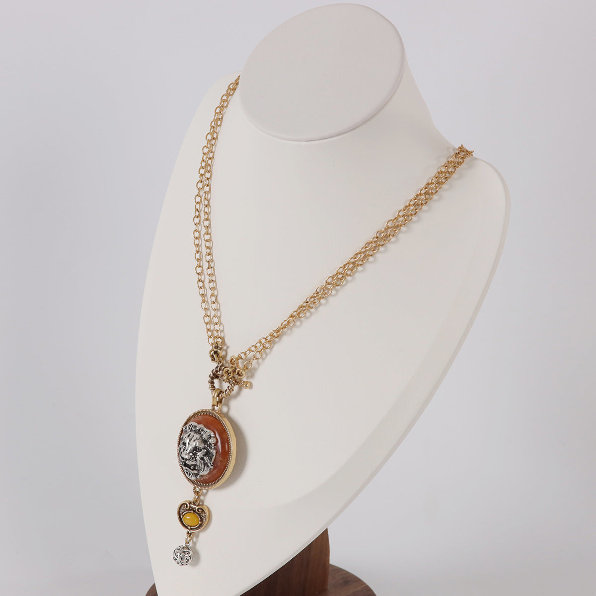 Vintage Luxury Refined Refined Necklace for Ladies