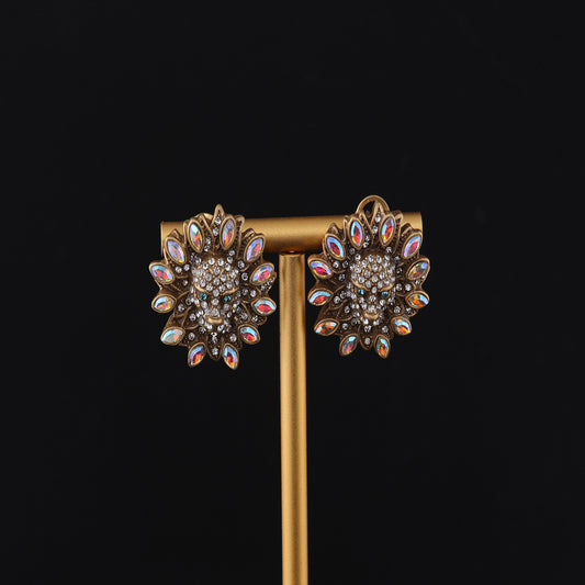 Vintage Chic Artisan Artisan Earrings for Ladies