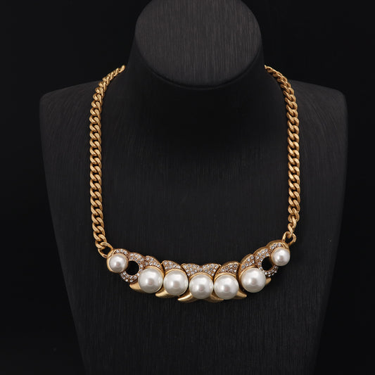 Vintage Geometric Chic Chic Necklace Timeless Style