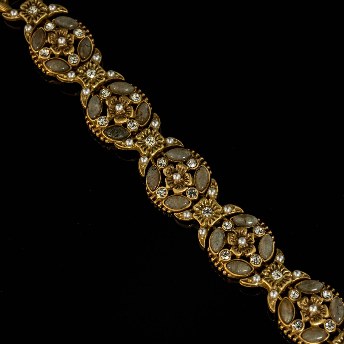 Vintage Natural Stone Floral Chic Bracelet for Men