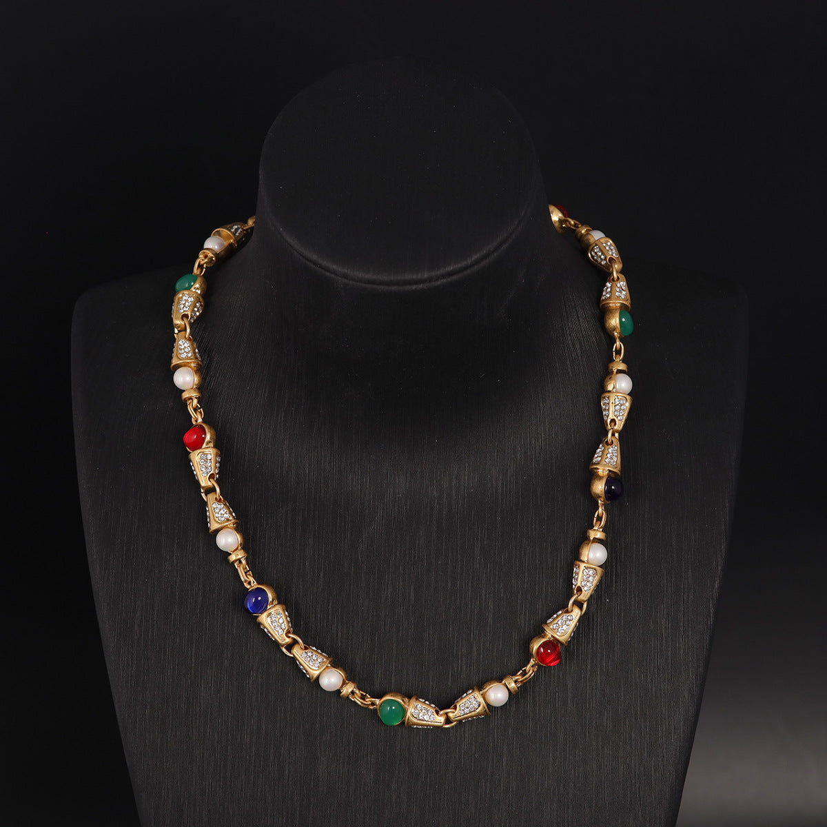 Vintage Agate Timeless Refined Necklace Timeless Style