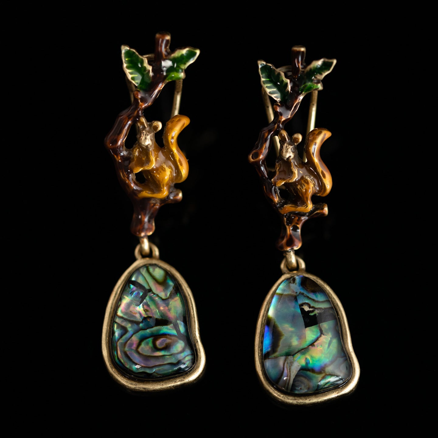 Vintage Pearl Leaf Refined Handcrafted Earrings for Ladies