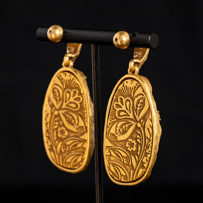 Vintage Refined Elegant Chic Earrings Timeless Style