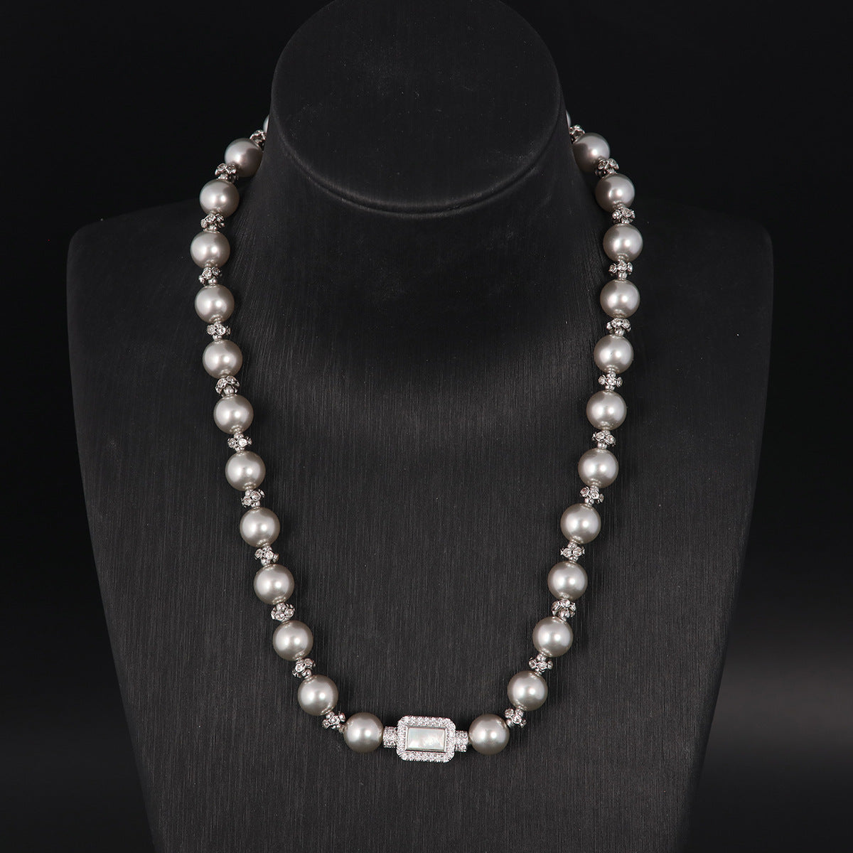 Vintage Statement Elegant Classic Necklace Timeless Style