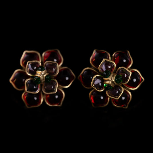 Vintage Heart Timeless Refined Earrings for Ladies