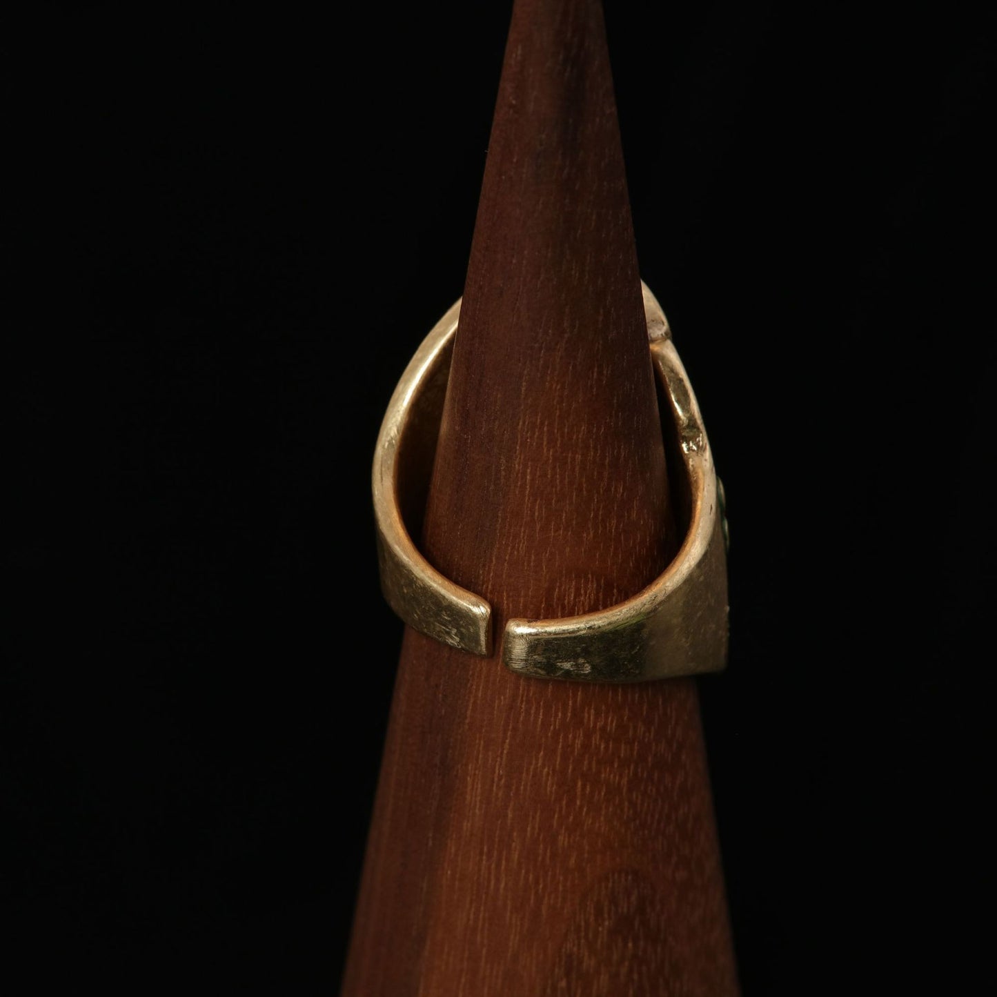 Vintage Enamel Timeless Elegant Open Ring