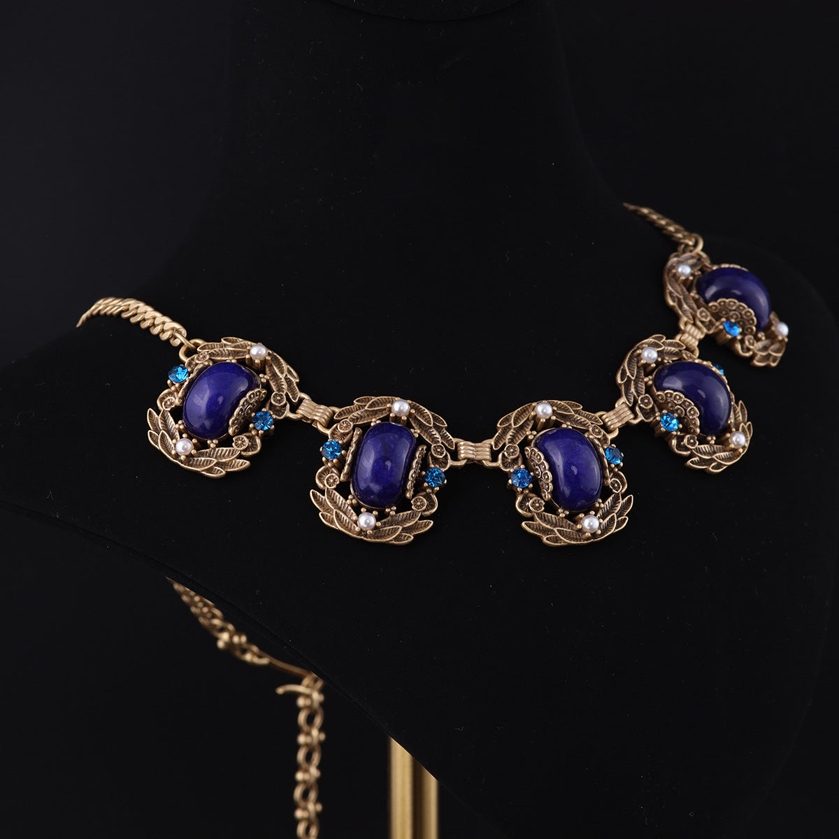Vintage Floral Elegant Artisan Necklace Timeless Style