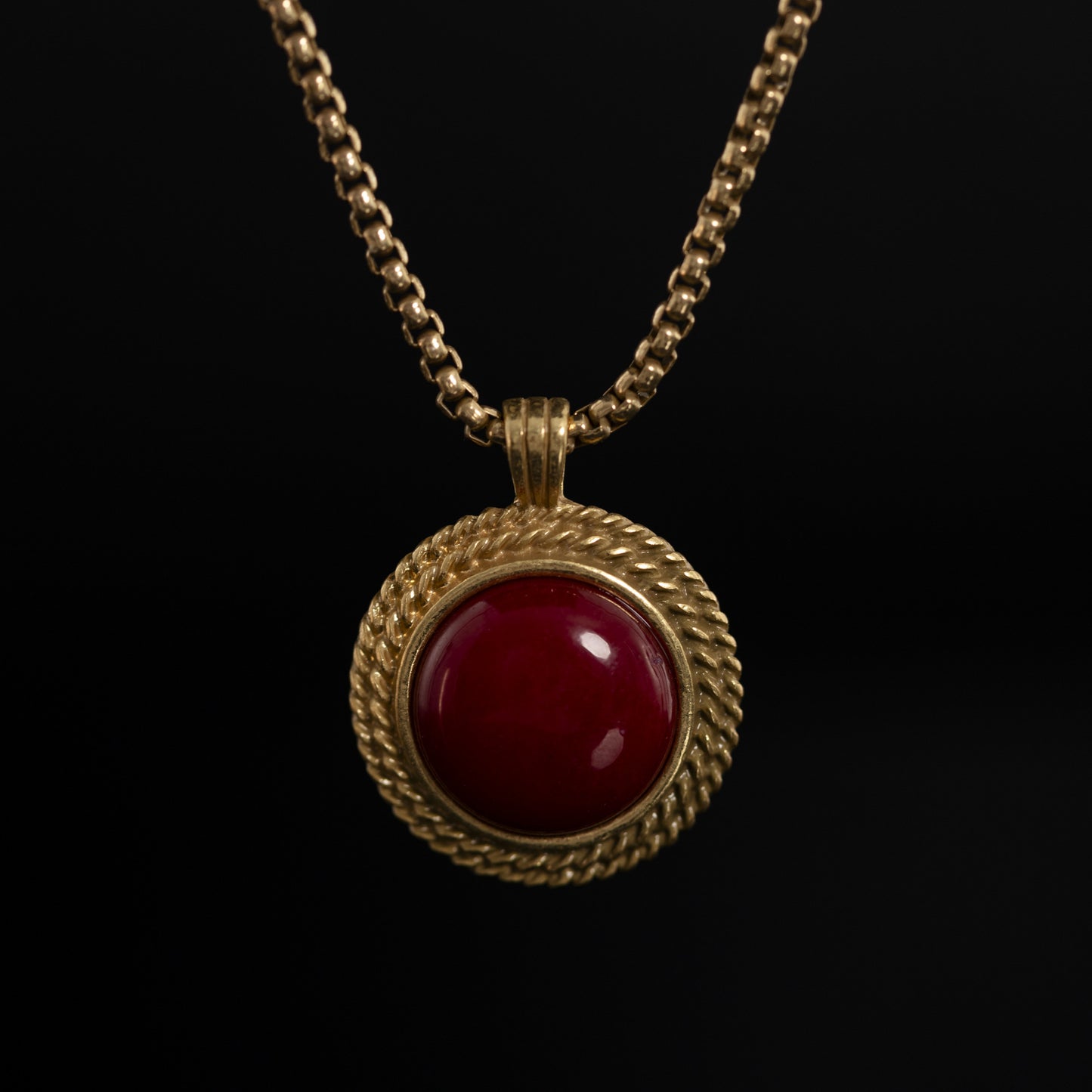 Vintage Refined Classic Elegant Necklace Timeless Style