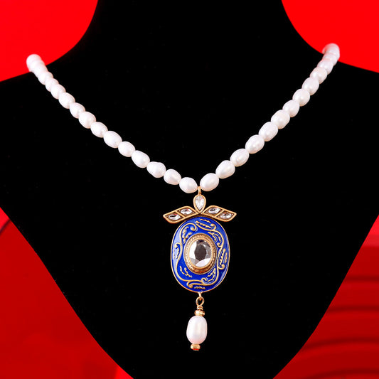 Vintage Cubic Zirconia Geometric Chic Polished Necklace Timeless Style