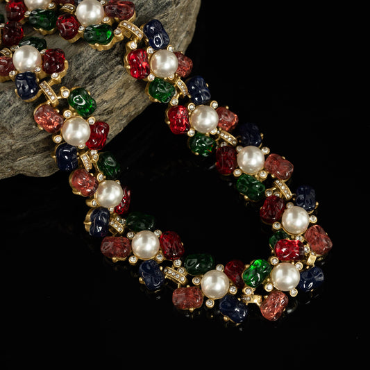 Vintage Pearl Chic Artisan Necklace for Ladies