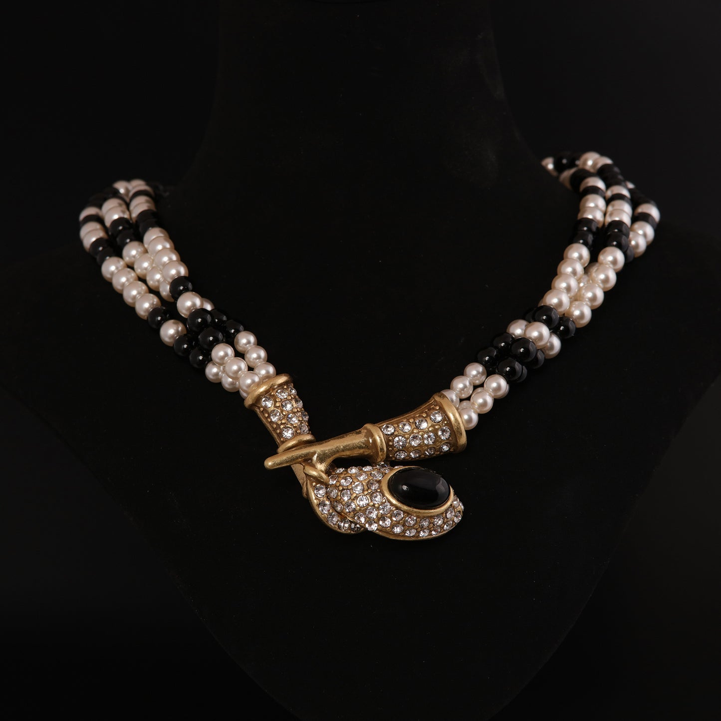 Vintage Pearl Geometric Refined Necklace for Ladies