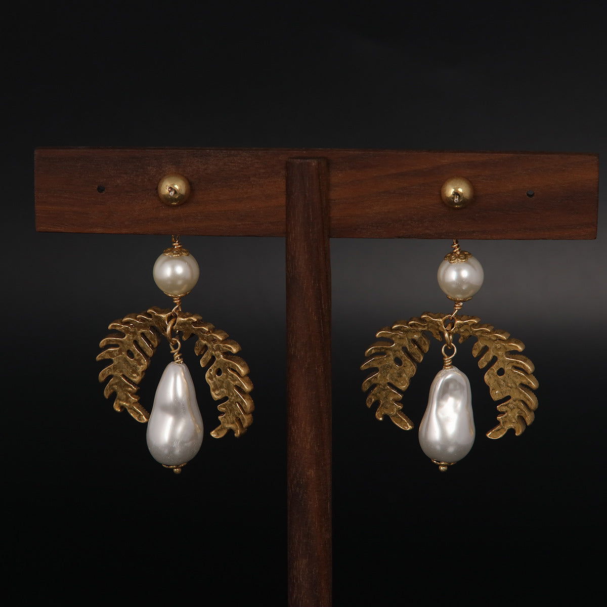 Vintage Pearl Elegant Stone Inlay Earrings for Women