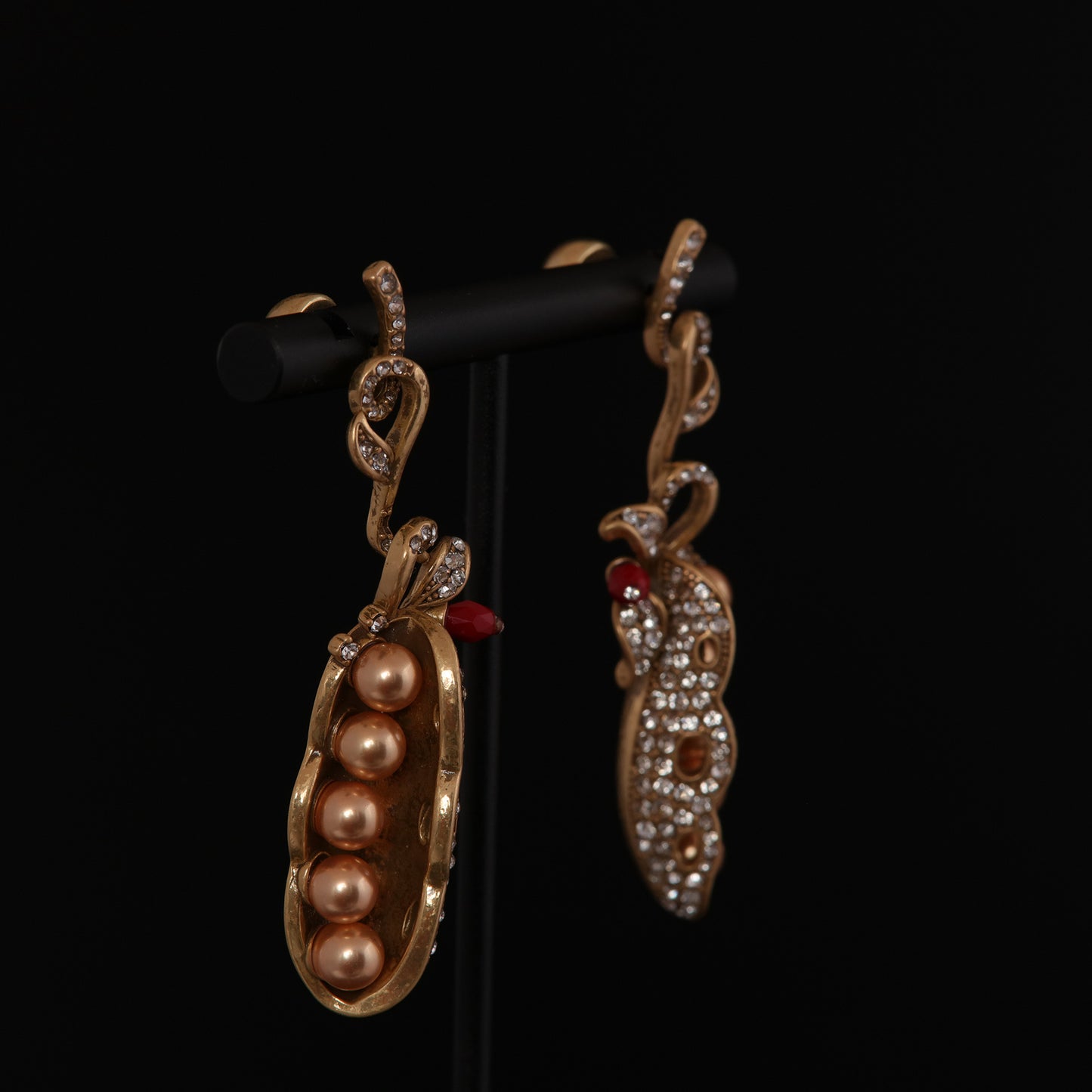 Vintage Pearl Classic Polished Earrings Timeless Style
