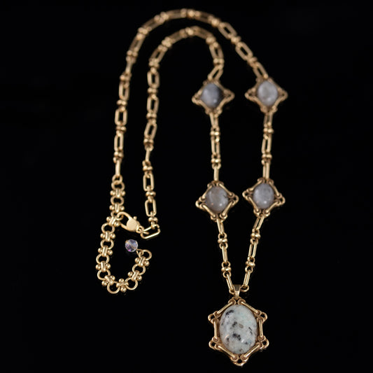 Vintage Statement Elegant Chic Necklace Timeless Style
