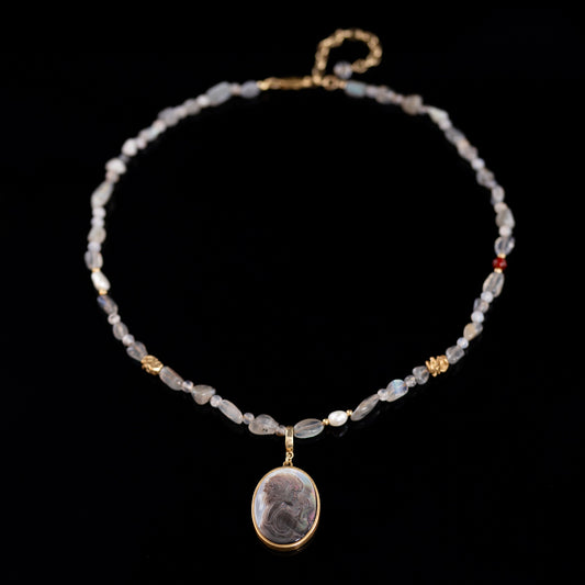 Vintage Natural Stone Classic Handcrafted Necklace for Ladies