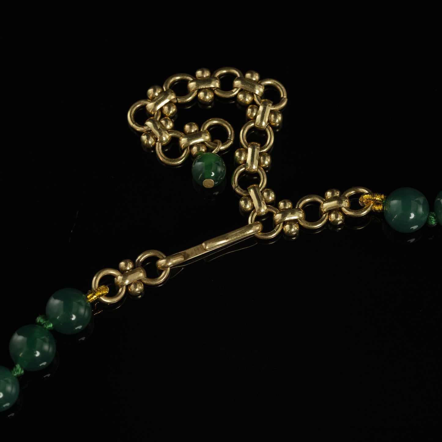 Vintage Pearl Classic Chic Necklace for Ladies