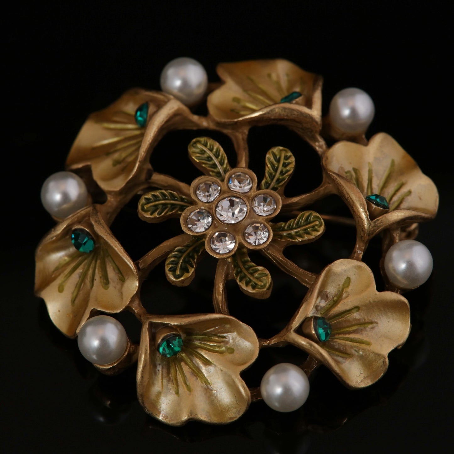 Vintage Floral Refined Baroque Brooches for Men