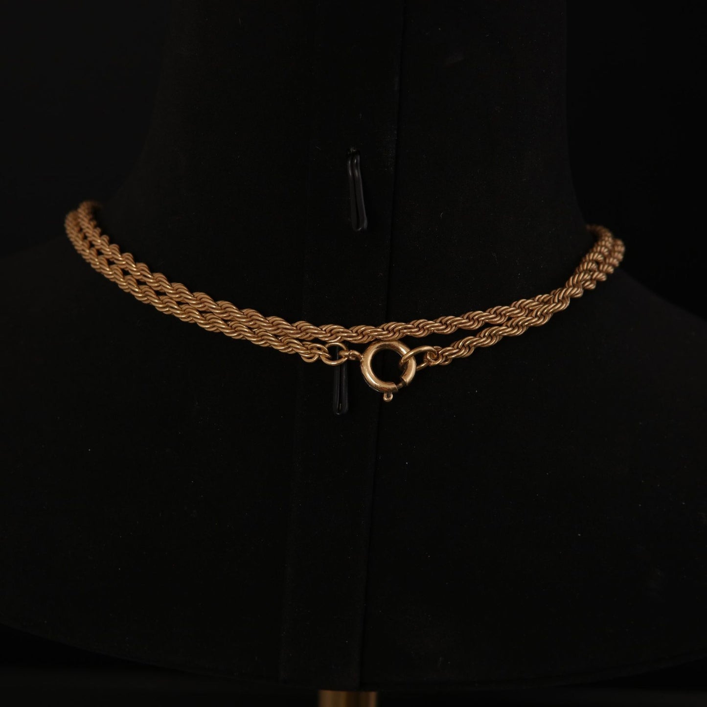 Vintage Floral Refined Classic Necklace Timeless Style