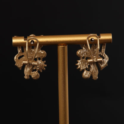 Vintage Leaf Timeless Statement Earrings for Women