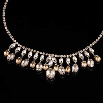 Vintage Pearl Classic Refined Necklace for Women