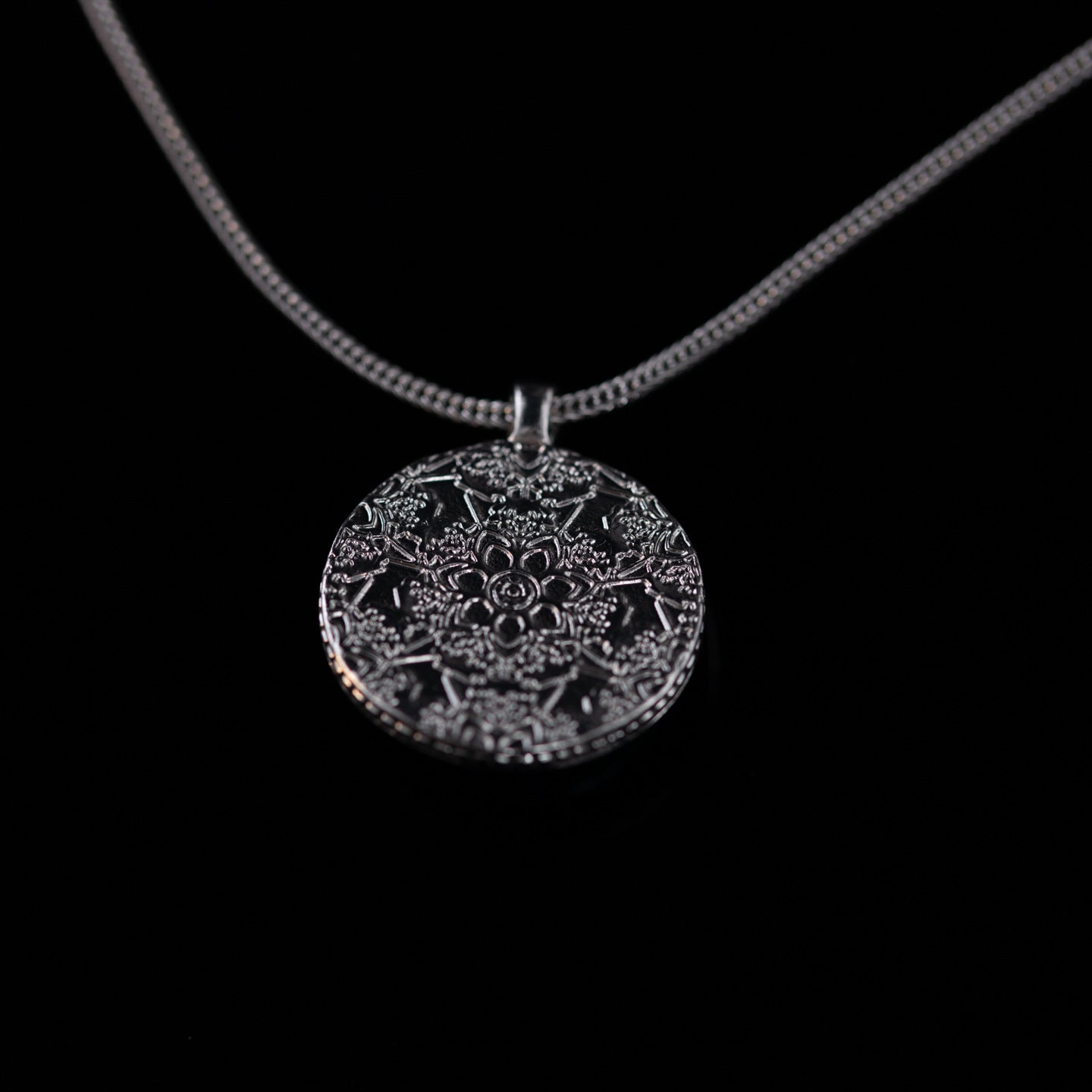 Vintage Elegant Statement Classic Necklace for Women