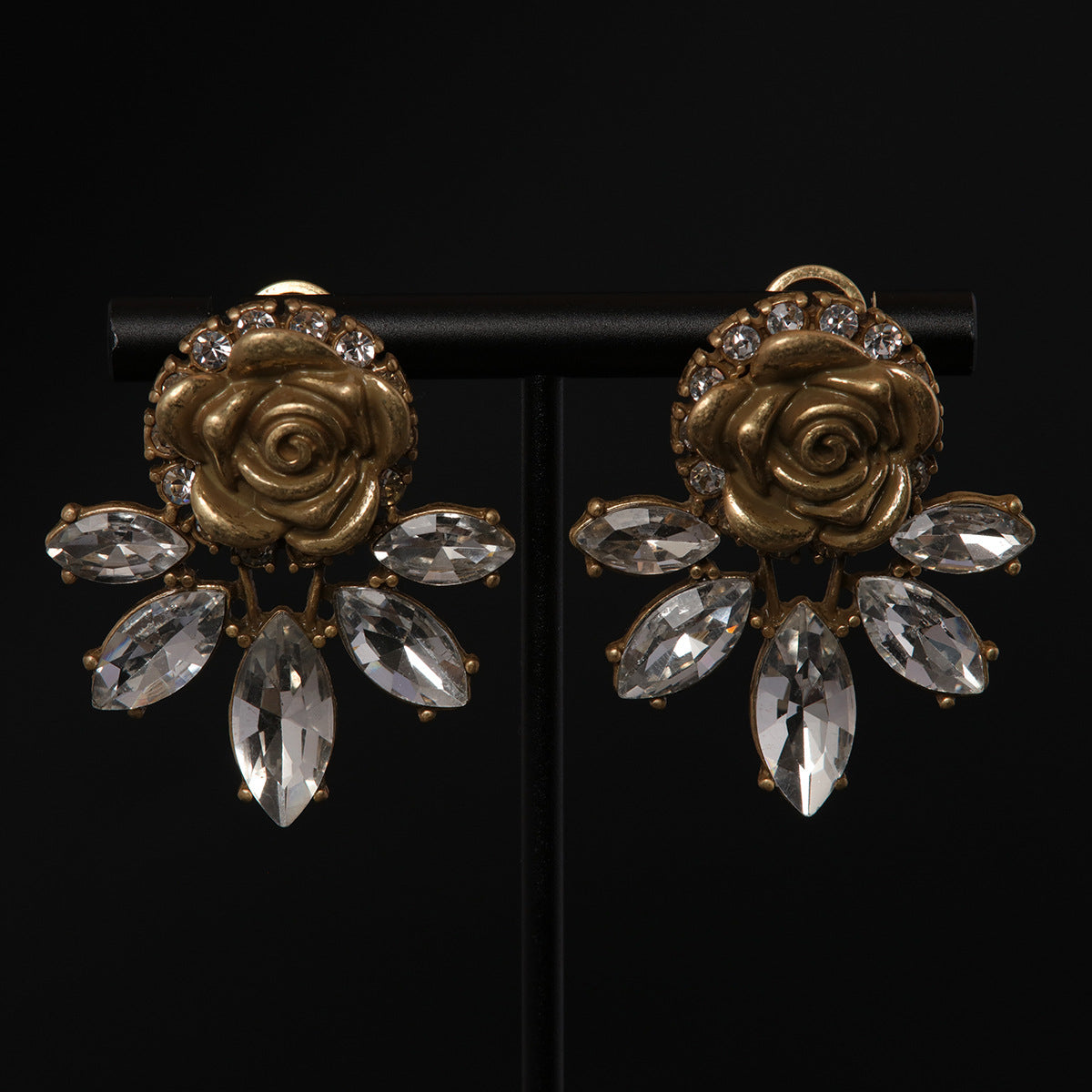 Vintage Refined Luxury Timeless Earrings for Women