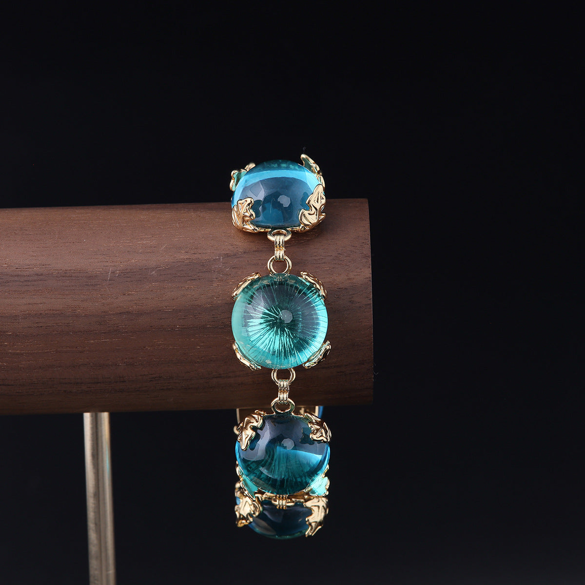 Vintage Geometric Elegant Baroque Bracelet Timeless Style