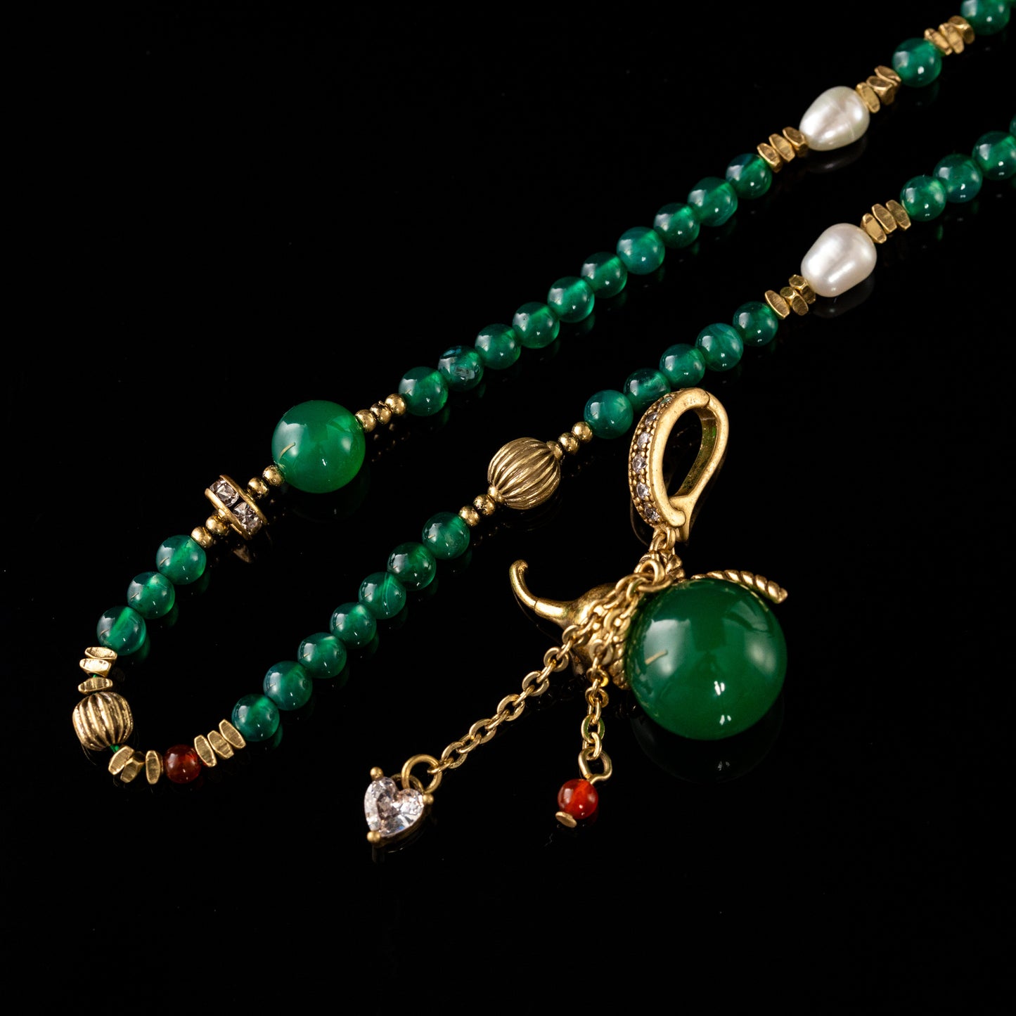 Vintage Classic Refined Elegant Necklace for Women
