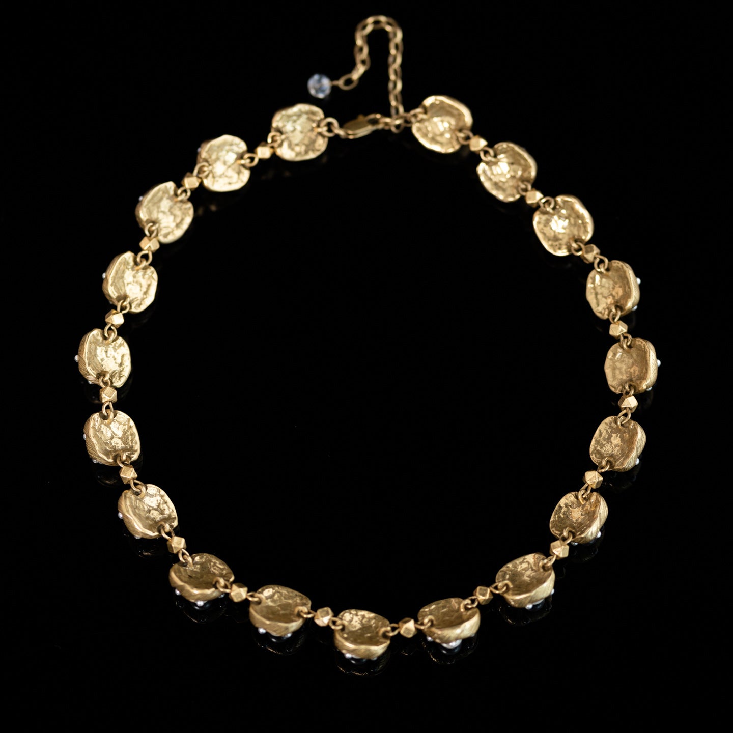 Vintage Pearl Floral Statement Stone Inlay Necklace for Ladies