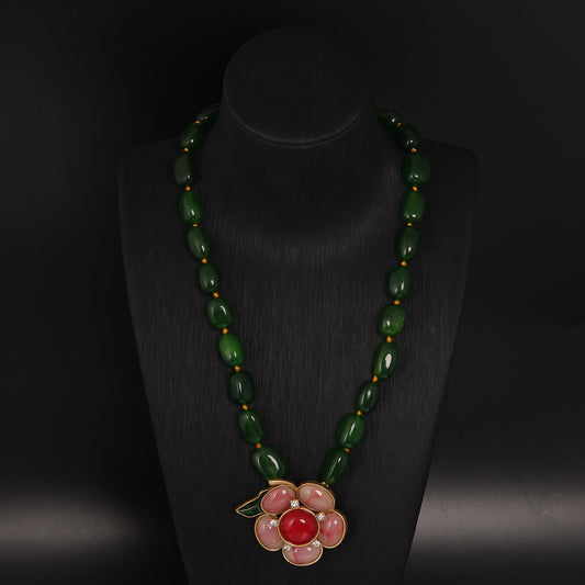 Vintage Agate Elegant Handcrafted Necklace for Women