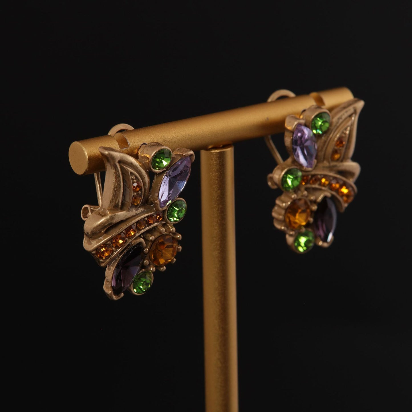 Vintage Leaf Timeless Statement Earrings for Women
