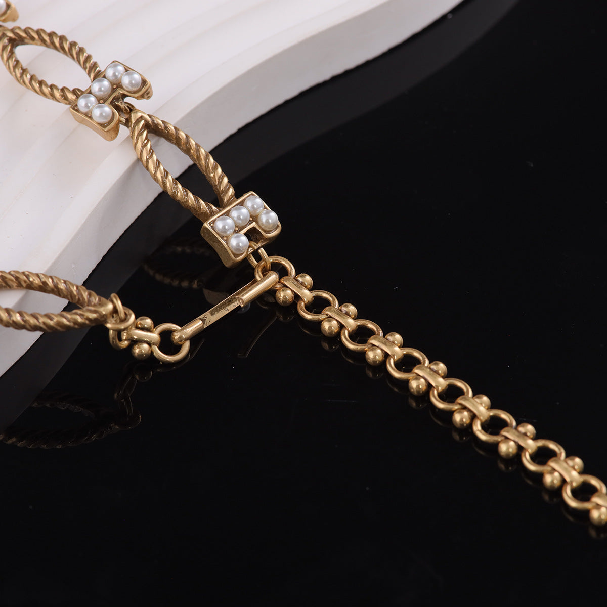 Vintage Statement Handcrafted Classic Necklace for Ladies